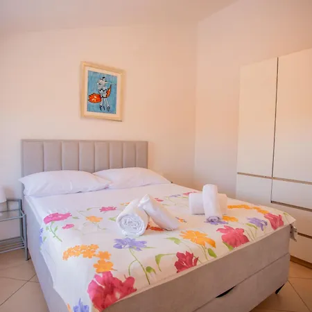 Apartment Sea Breeze Vrsar