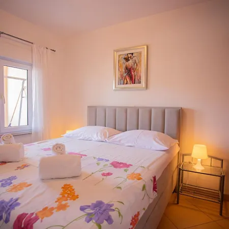 Sea Breeze Apartment Vrsar
